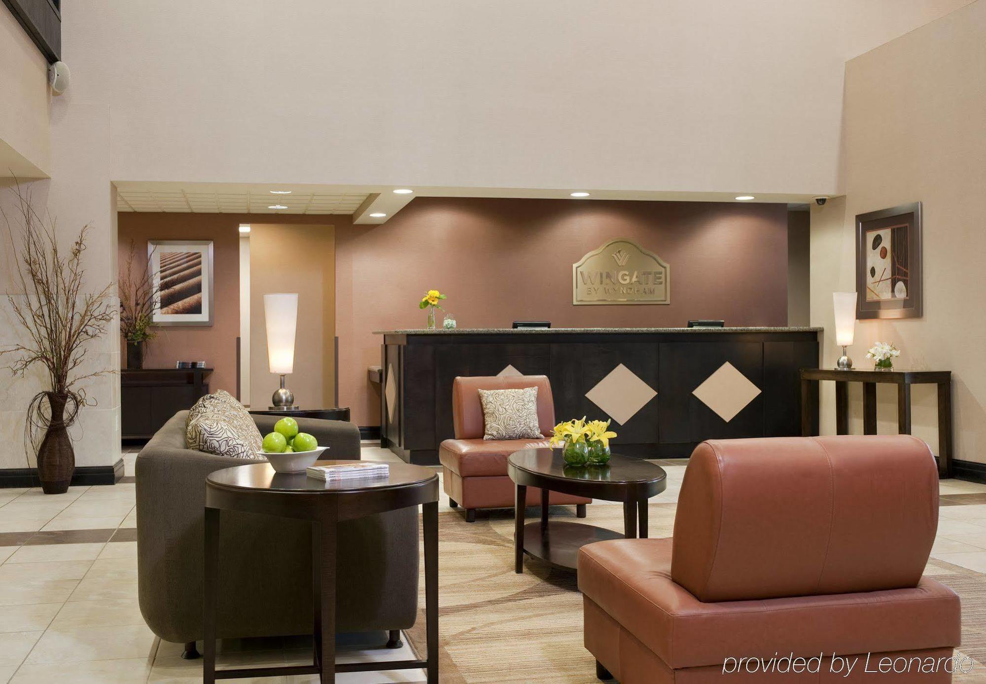 Wingate By Wyndham Regina Hotel Exterior photo